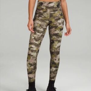 Lululemon size 4 Power Thru high-rise tight 25” leggings‎ green camo